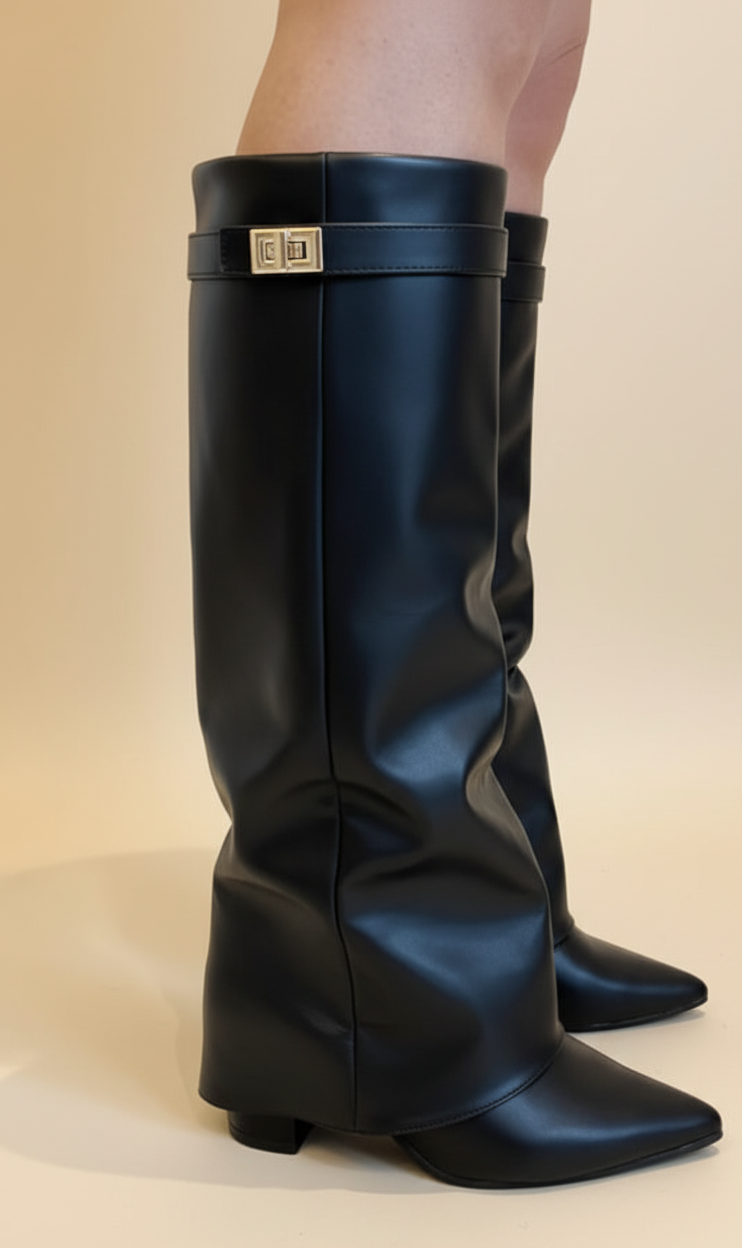 Luxe Dameslaarzen Aurora – Hoge laars met flap en blokhak