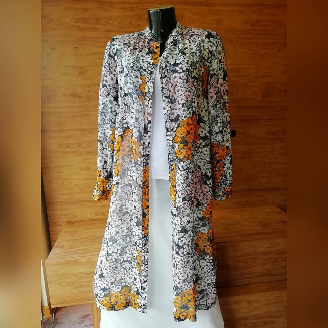 Lange Transparante Blouse / Kimono - Bloemenprint - Zwart/Wit/Oranje - Lichtgewicht