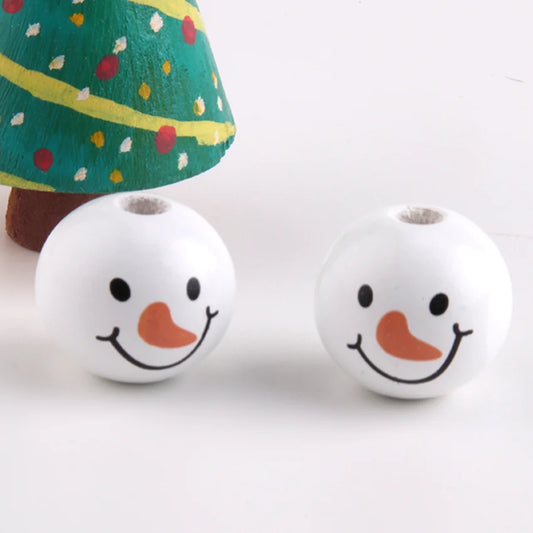 Sneeuwmira – Houten Kerstsneeuwpop met Kralen als Decoratie
