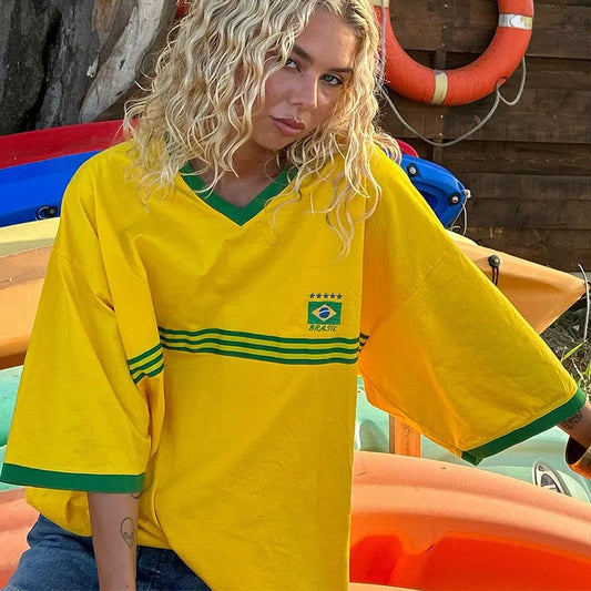 RetroVibe Oversized Football Shirt Vintage Streetwear Comfort Fit