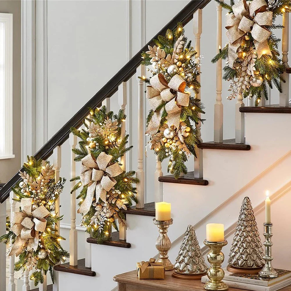 Roodgoudgloed – Kerstkrans 45 cm met Bessen, Dennenappels en LED-optie
