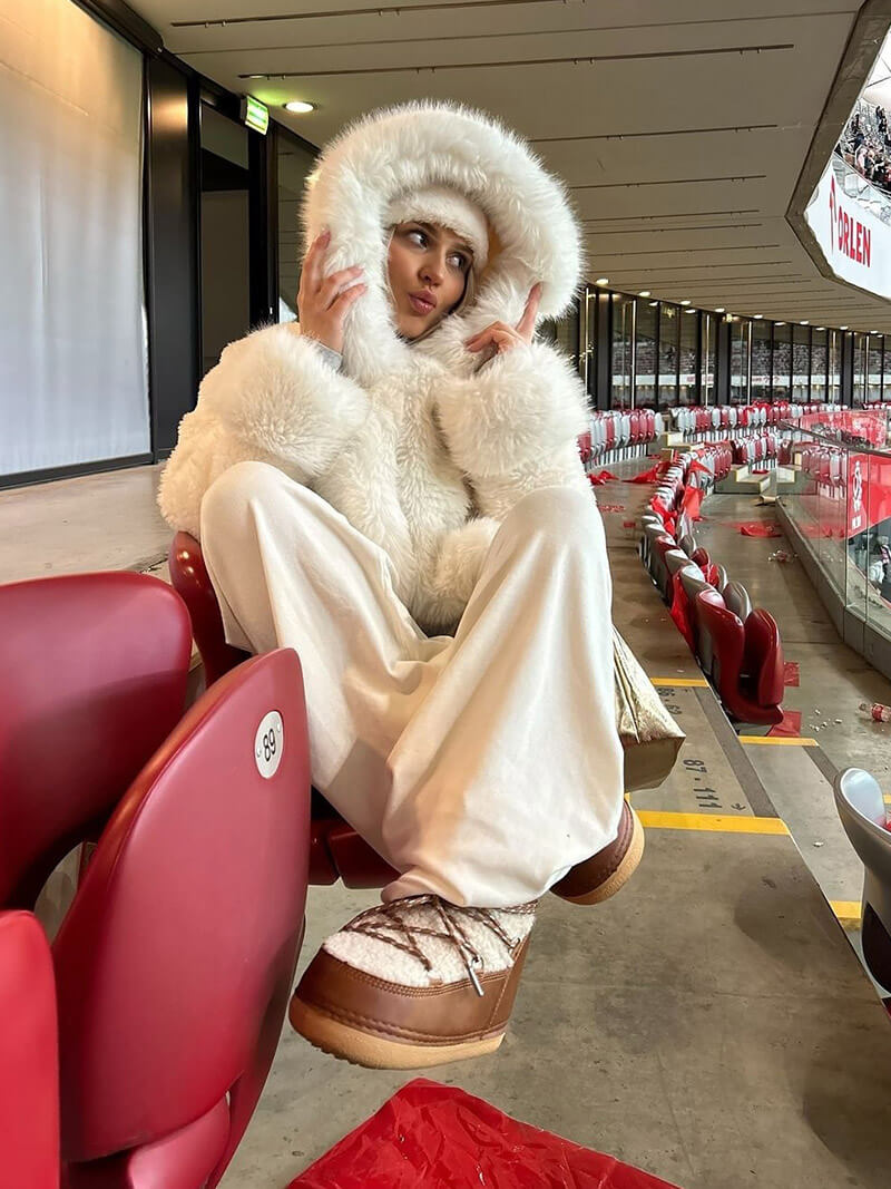 Fluffy Kunstbont Jas met Oversized Capuchon