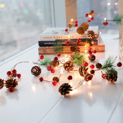 Dennerust LED Kerstlichtslinger met Dennenappels voor Binnen en Buiten