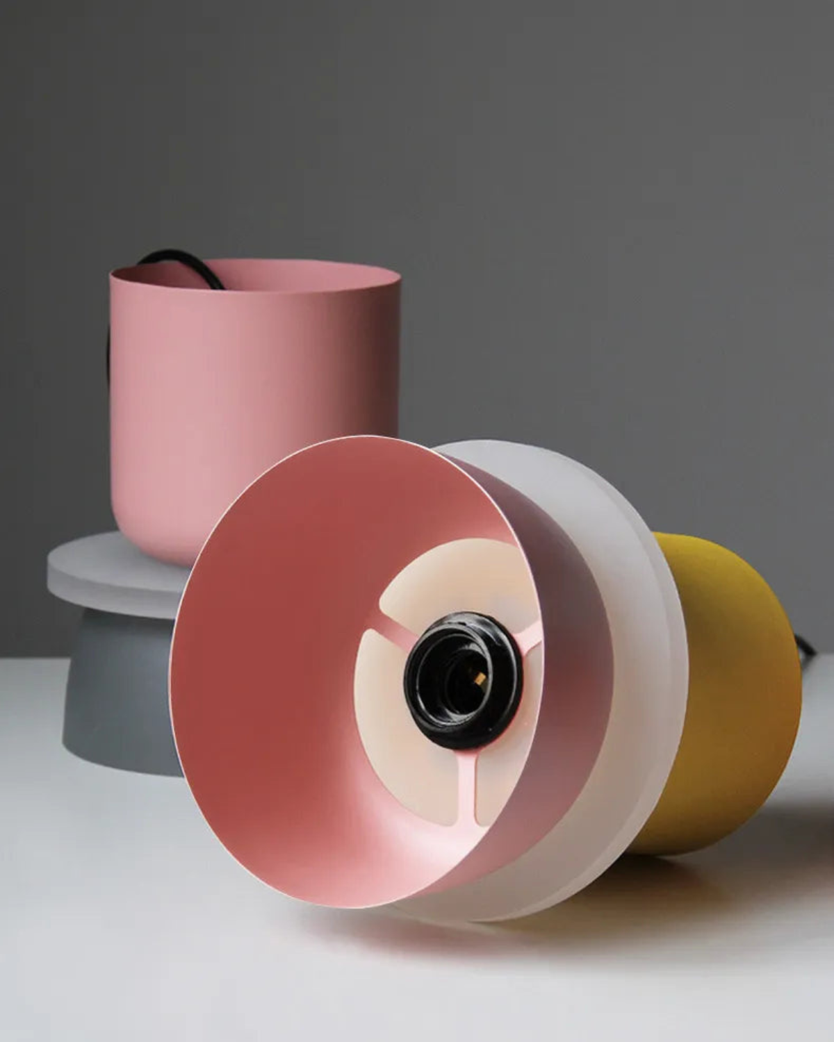 Sculpturale Hanglamp Calyra – Japandi Design in Hout