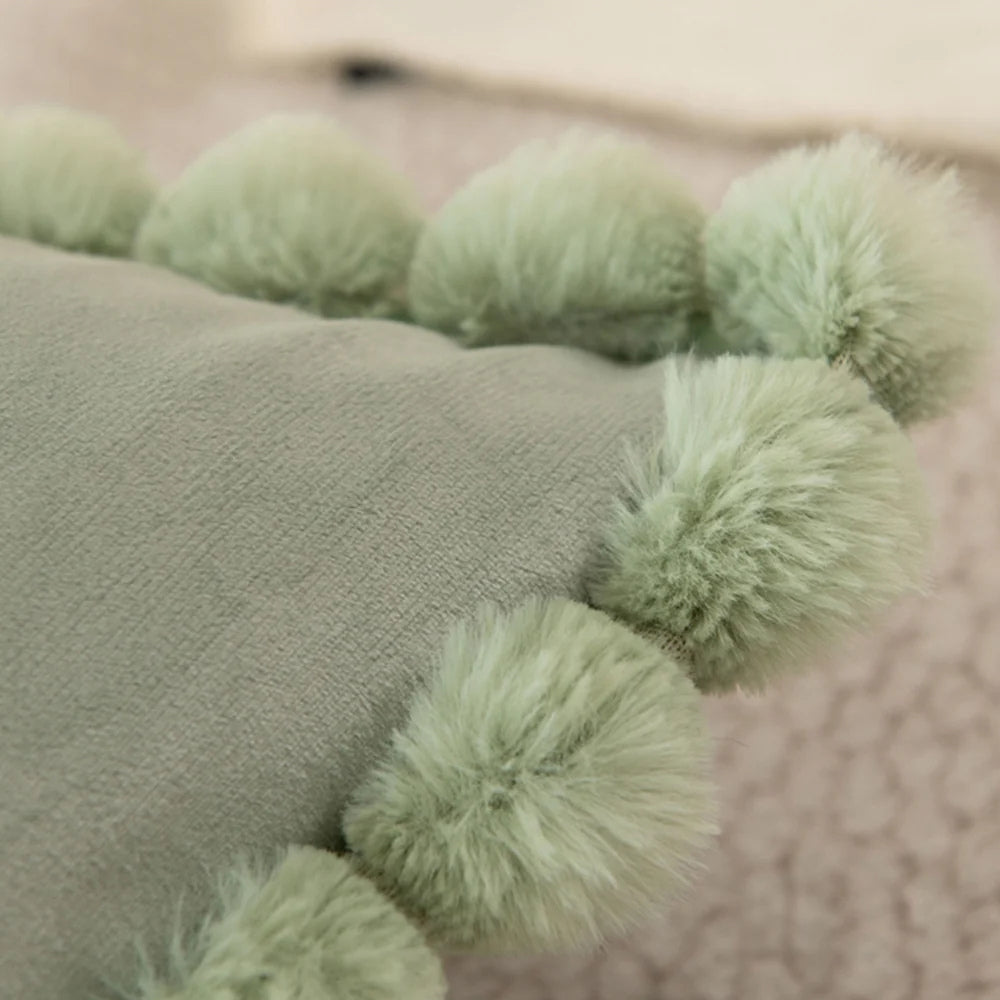Fluwelen Kussenhoes met Pompons – Decoratieve Hoes voor Bank