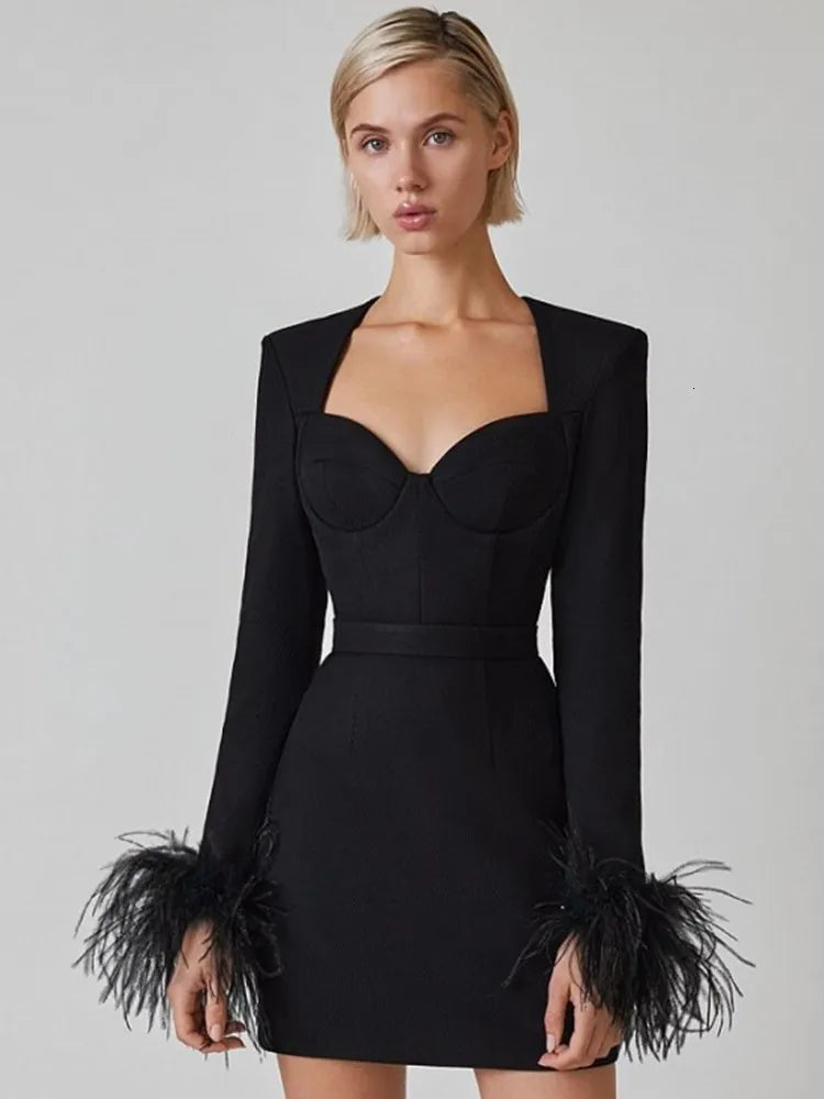 Elara Elegante Corsettop met Veren en Tailleriem