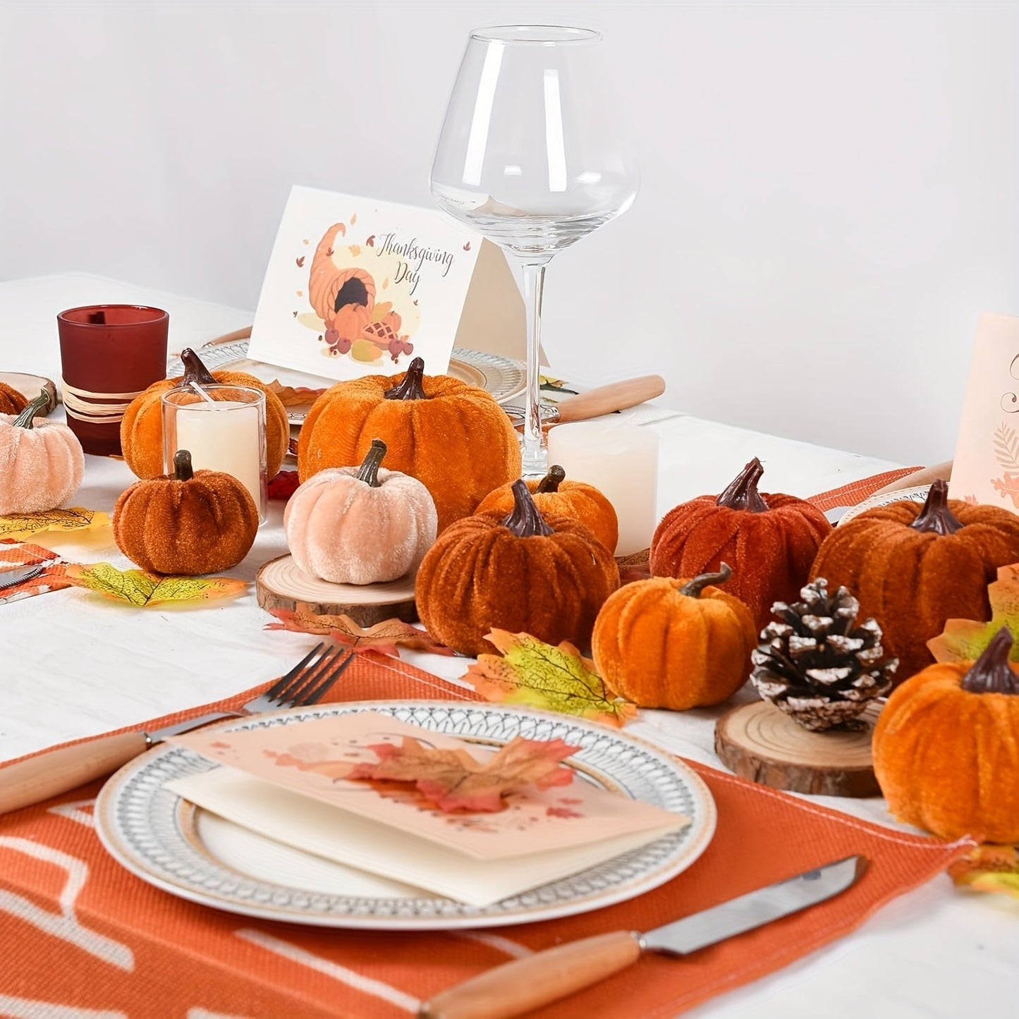 Herfstpompoenen Set 12 Stuks – Velvet Decoratie in Herfstkleuren