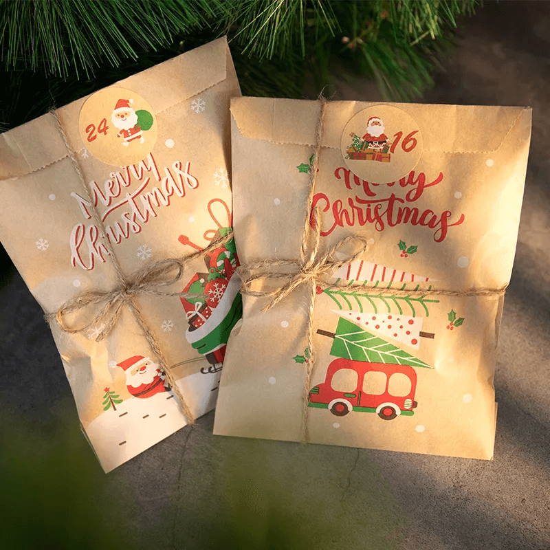 Sofie Kerstcadeautassen – 12-delige Set met Feestelijke Kerstprints