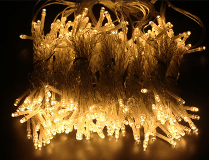 Elegante LED Lichtgordijn – afstandsbediening met timer en 8 lichtstanden