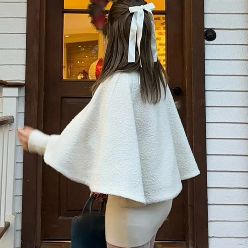 Dames Cape-Jack met Hoge Kraag en A-Lijn Silhouet
