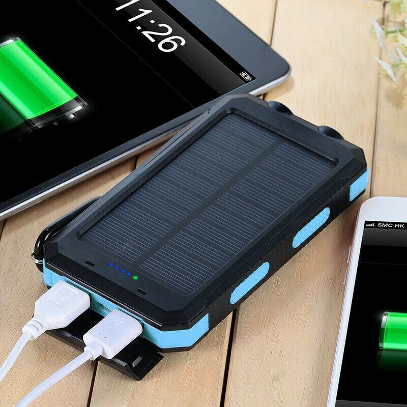 SolarPro Waterdichte Powerbank met Zaklamp en Dubbele USB