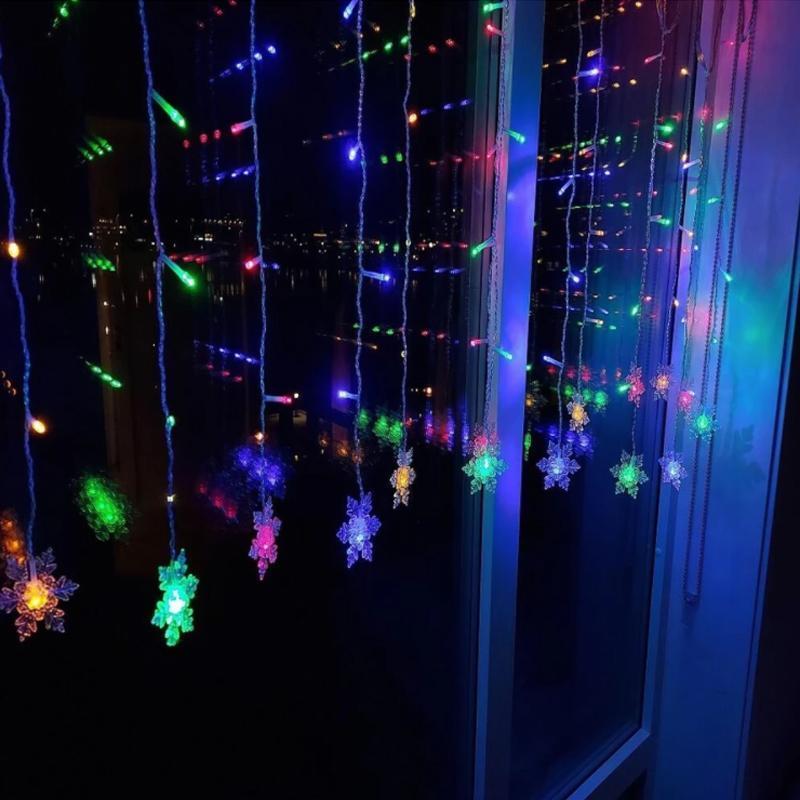 Sneeuwvlokgloed – LED Gordijnverlichting met Sneeuwvlokken in 4 Kleuren