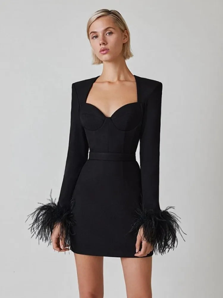 Elara Elegante Corsettop met Veren en Tailleriem
