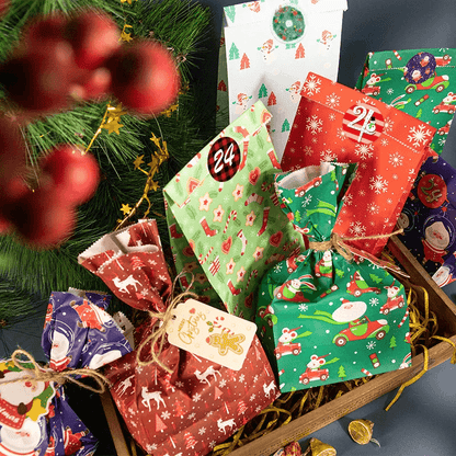 Nienke Kerstcadeautassen – 24-delige Set met Feestelijke Ontwerpen