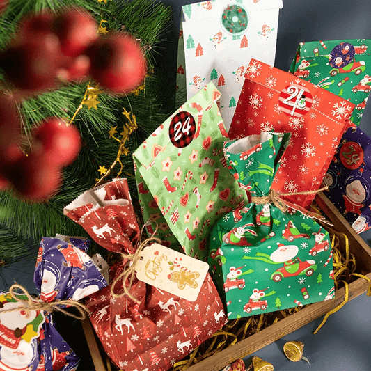 Nienke Kerstcadeautassen – 24-delige Set met Feestelijke Ontwerpen