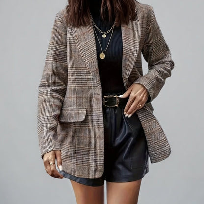Dames Geruite Blazer – Getailleerde Blazer met Revers en Klepzakken