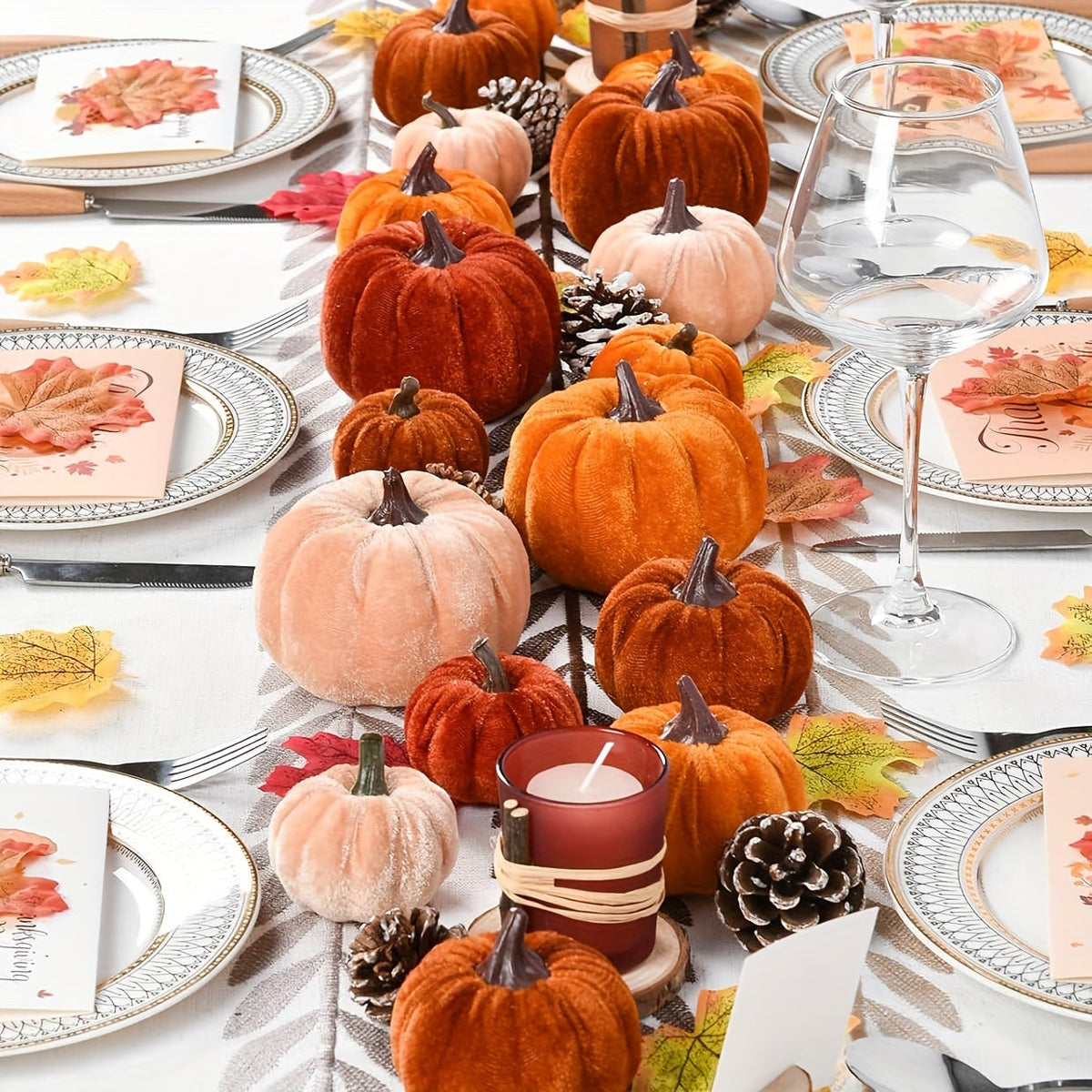 Herfstpompoenen Set 12 Stuks – Velvet Decoratie in Herfstkleuren