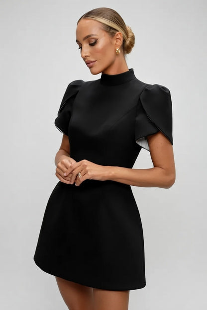 Veloura Strik Jurk Kort Elegant en Speels Design