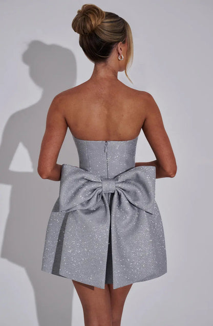 Dames Glanzend Minikleed Elara – Feestelijk en Getailleerd
