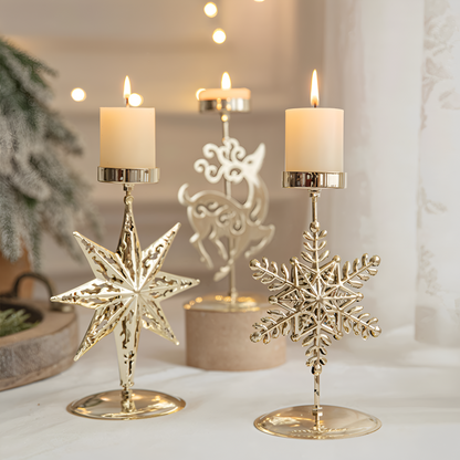 KerstGloed Gouden Kaarsenhouder met Kerstmotief – 17 cm