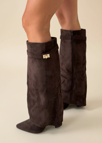 Luxe Dameslaarzen Aurora – Hoge laars met flap en blokhak