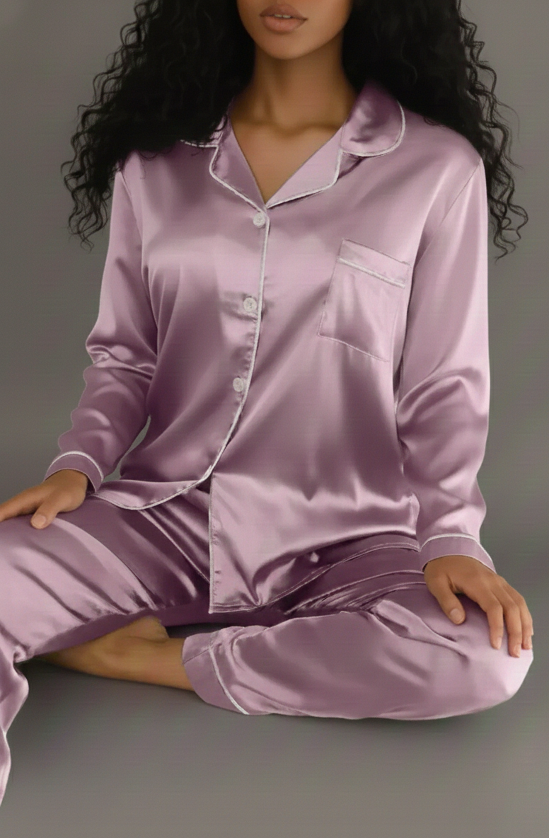 Tove™ Luxe Satijnen Damespyjama Set – Elegant & Comfortabel