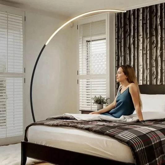 Alpenboog – Gebogen LED-vloerlamp, Dimbaar, Warmwit 2700 K, 170 cm