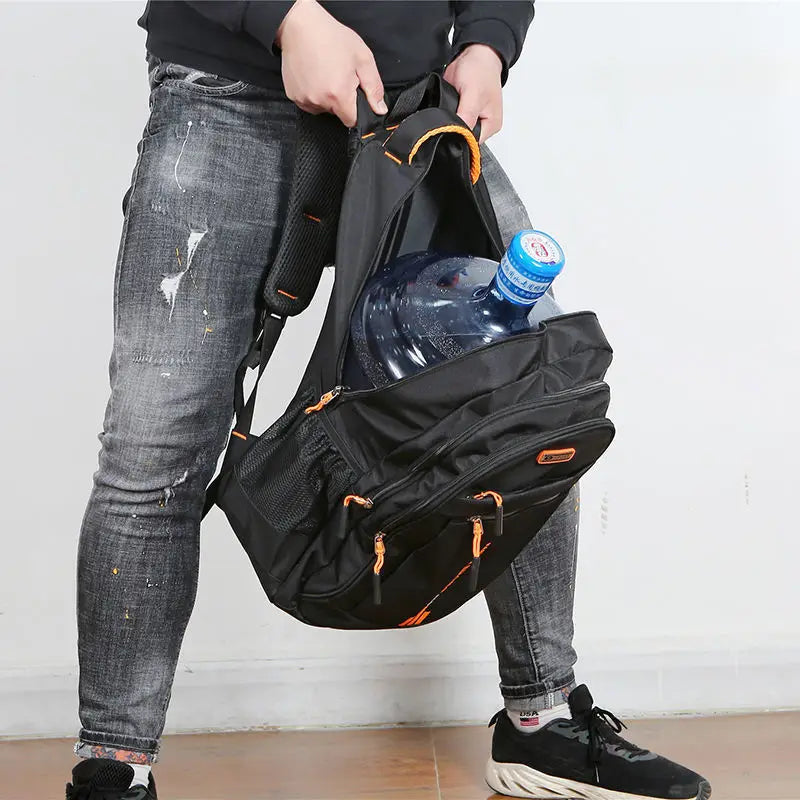 UrbanPace Waterdichte Herenrugzak voor Laptop, Werk en Reizen