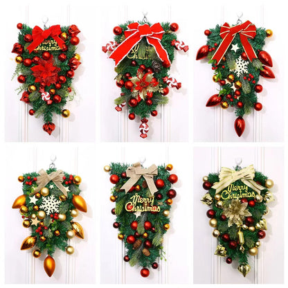 Kerstkrans Rosella – Decoratieve Kerstkrans met Rode en Gouden Details