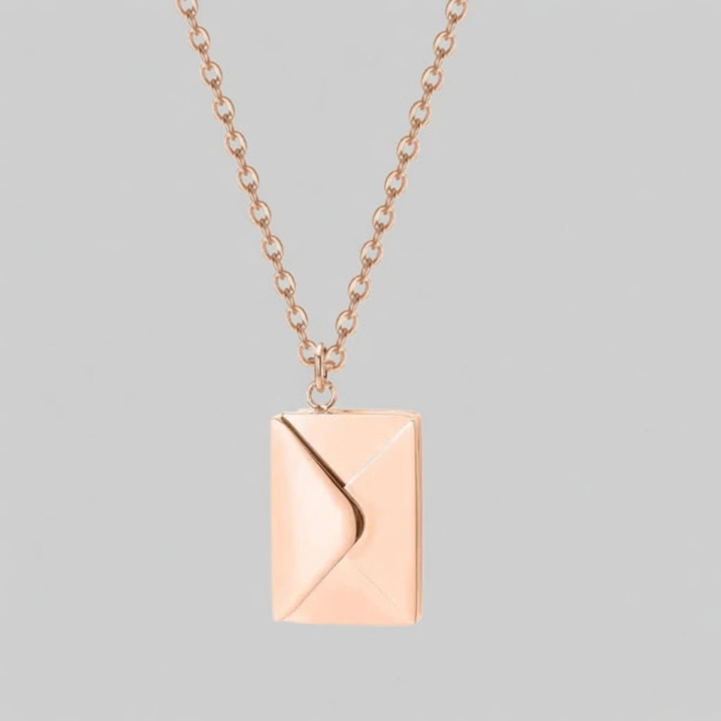 HartBoodschap Ketting met Persoonlijke Gravure en Elegant Design
