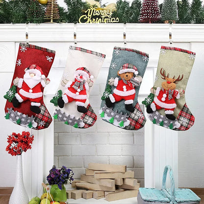 Kerstvriendjes Noël – Set van 4 Kerstkousen met 3D-figuren van Linnen