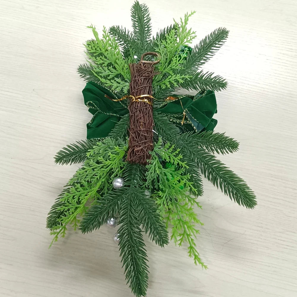 Roodgoudgloed – Kerstkrans 45 cm met Bessen, Dennenappels en LED-optie