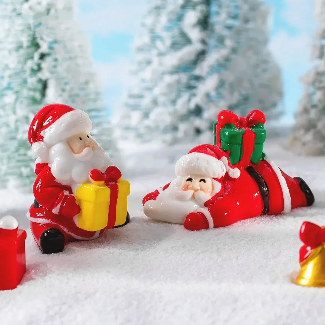 Kerstwereld Figuren – Kerstman en Elanden als Feestdecoratie