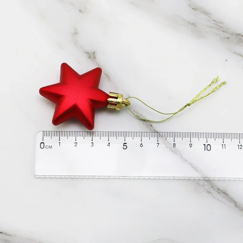 Sterren Kersthangers – Set van 12 Decoratieve Sterren van 5 cm