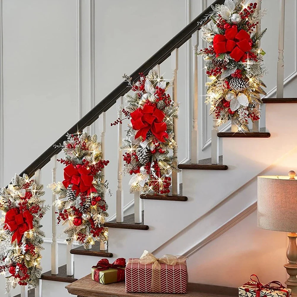 Roodgoudgloed – Kerstkrans 45 cm met Bessen, Dennenappels en LED-optie