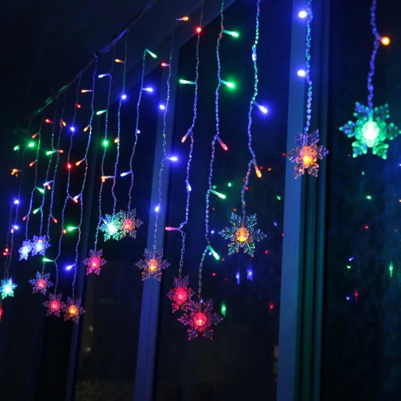 LED-lampjesketting met sneeuwvlokken – Kleurrijke decoratielampen voor kerst en feestdecoratie