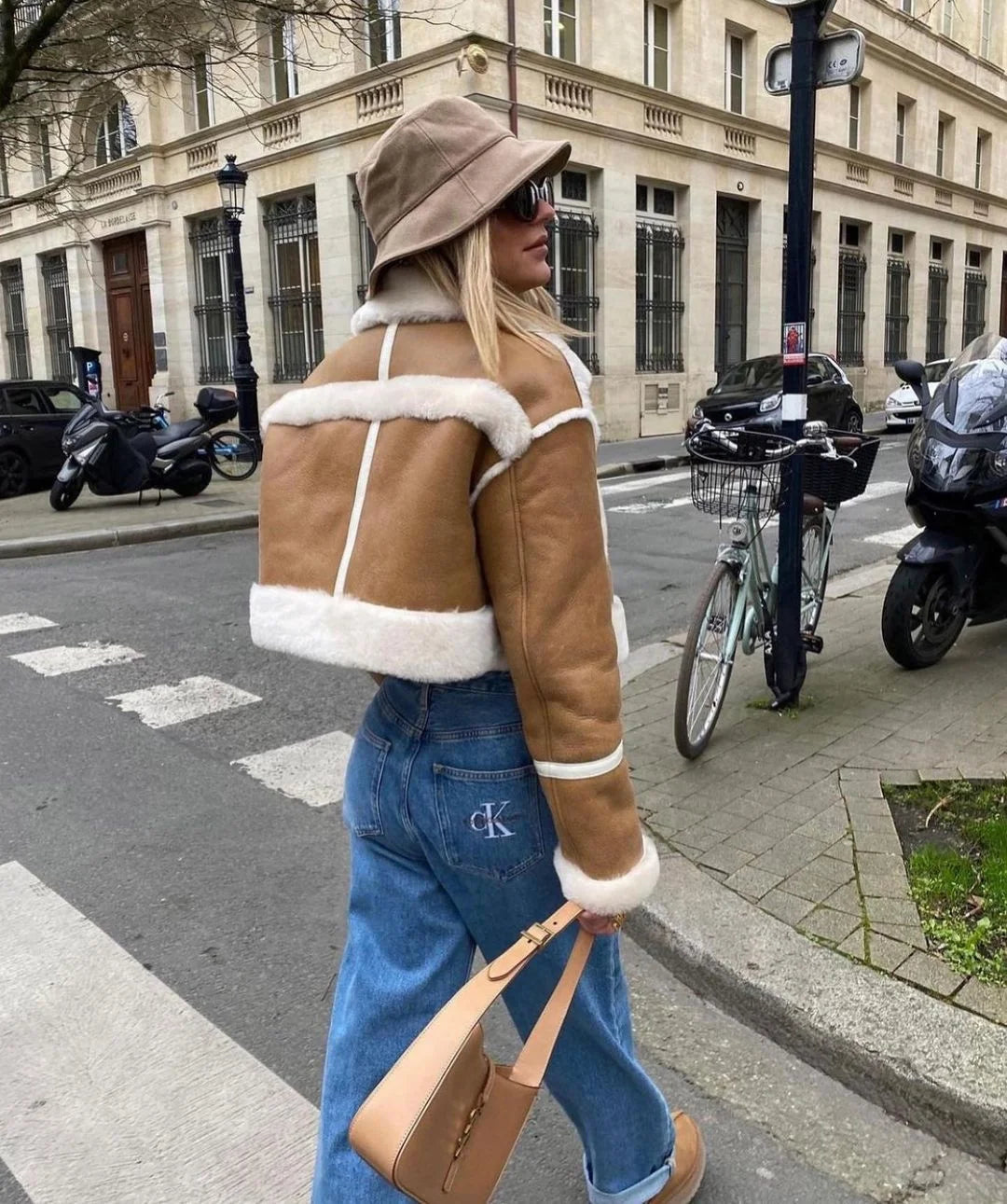 Elin Dames Jas – Korte Winterjas met Zachte Shearling Details
