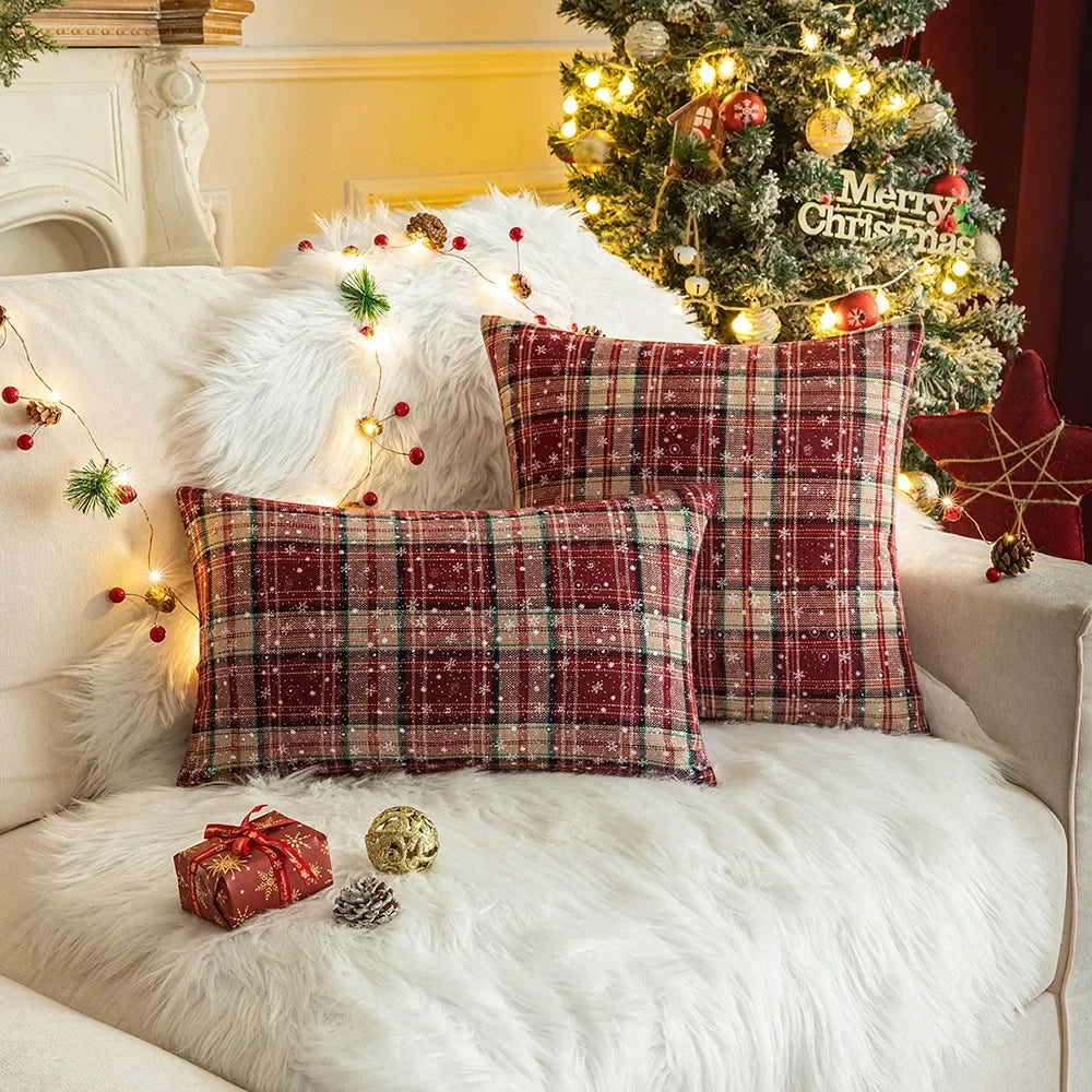 Kerst Kussenhoes 45x45 cm – Rood Groen met Sneeuwvlokmotief