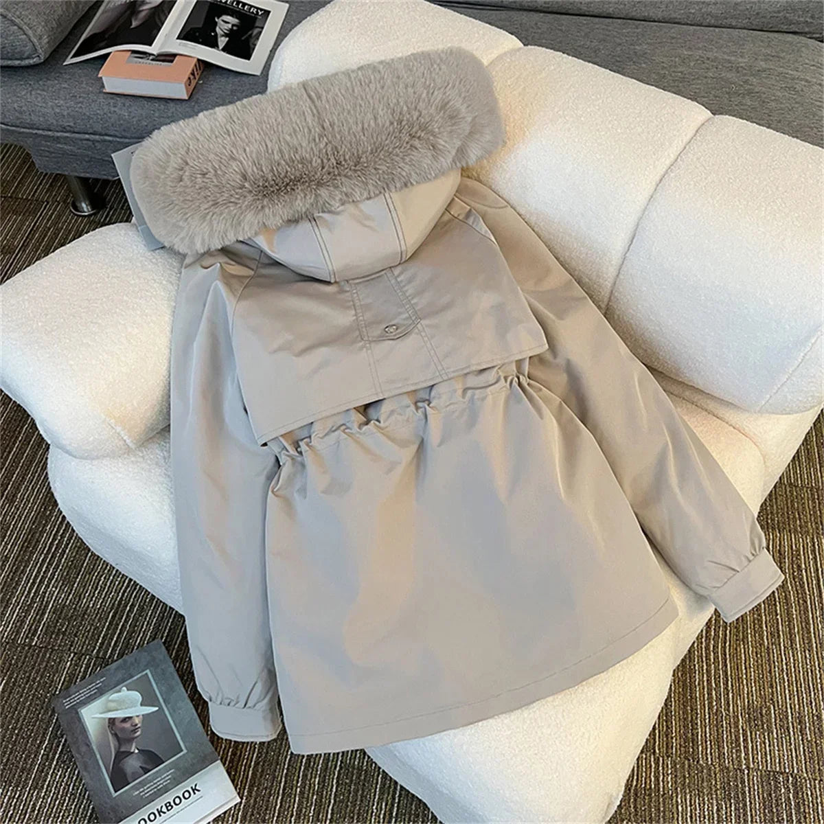 Noor Dames Winterjas met Capuchon en Verstelbare Taille