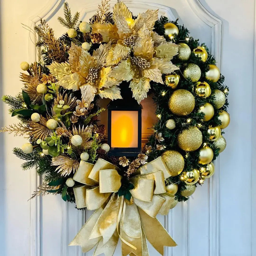 Kerstgloed – Kerstkrans met Gouden en Rode Details en Verlichting