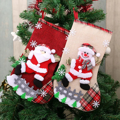 Kerstvriendjes Noël – Set van 4 Kerstkousen met 3D-figuren van Linnen