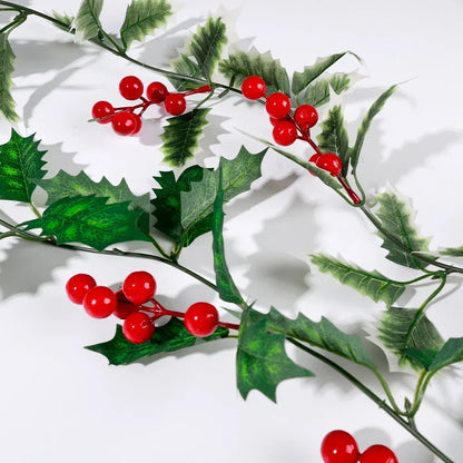 Kerstslinger – 2 Meter Feestelijke Decoratie met Bessen en Bladeren