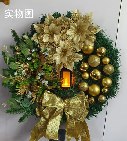 Kerstgloed – Kerstkrans met Gouden en Rode Details en Verlichting