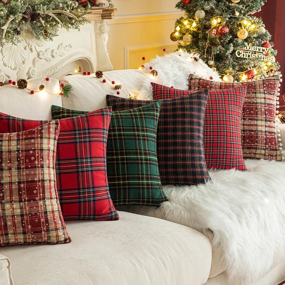 Kerst Kussenhoes 45x45 cm – Rood Groen met Sneeuwvlokmotief