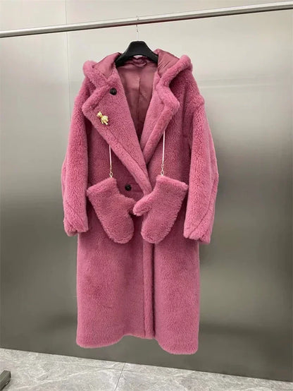 Dames Lange Winterjas met Capuchon – Handschoenen en Broche