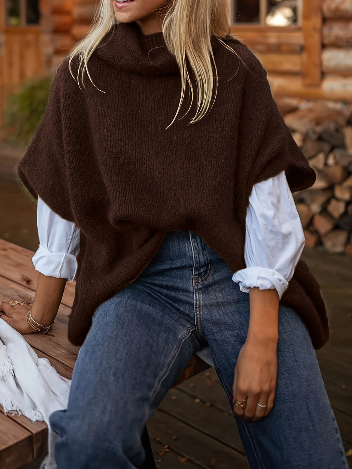 Gebreide poncho-top met polokraag en korte mouwen, losse pasvorm