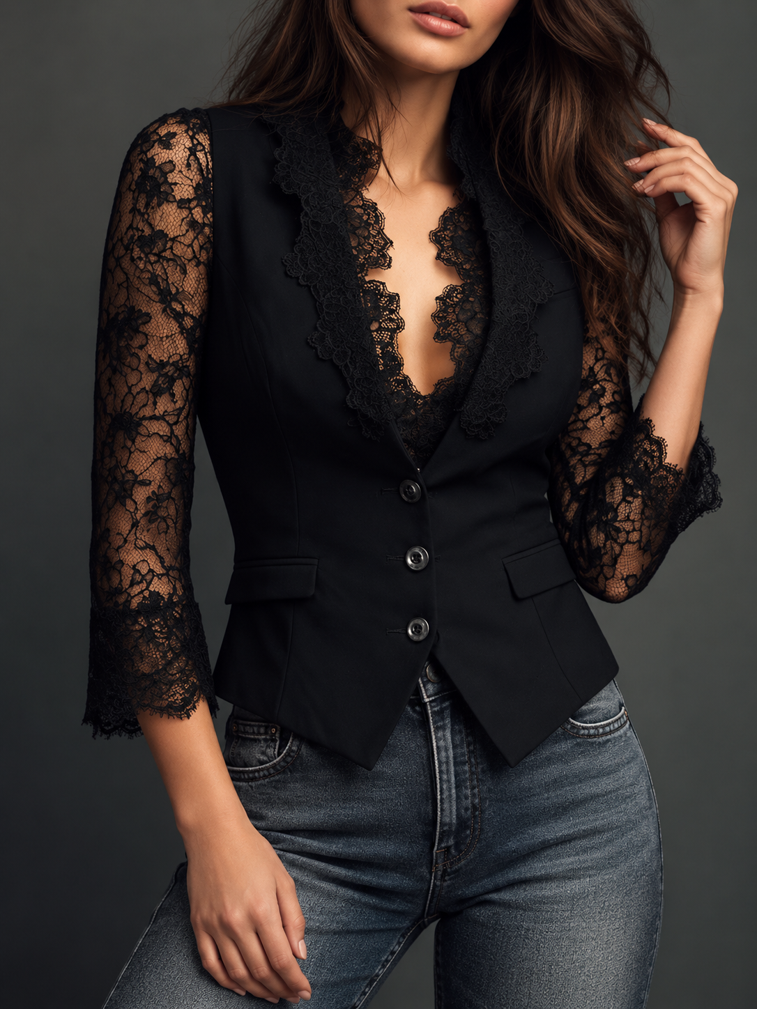 Elise Elegante Damesblazer met Kanten Mouwen – Verfijnde Look