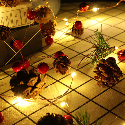 Dennerust LED Kerstlichtslinger met Dennenappels voor Binnen en Buiten