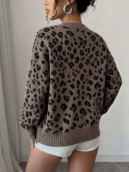 Damestriktrøje med leopardmønster, rund hals, lange ærmer