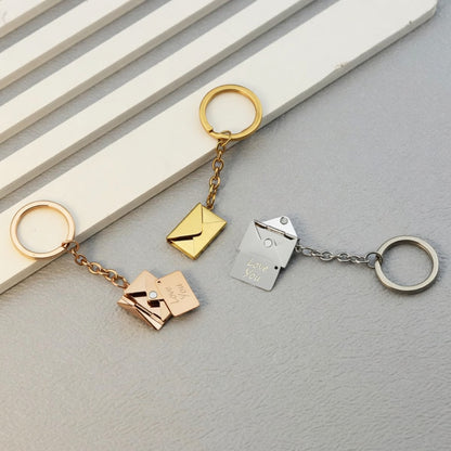 HartBoodschap Ketting met Persoonlijke Gravure en Elegant Design
